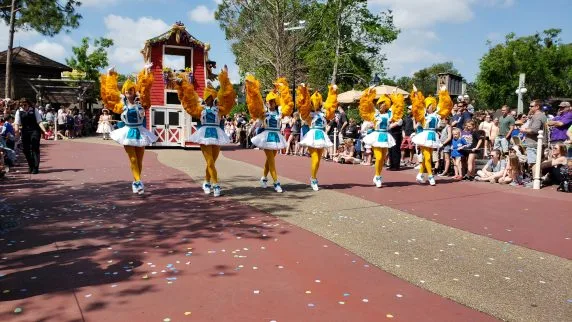 pascoa na disney parada magic kingdom (257)