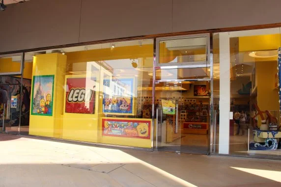 disney village disneyland paris