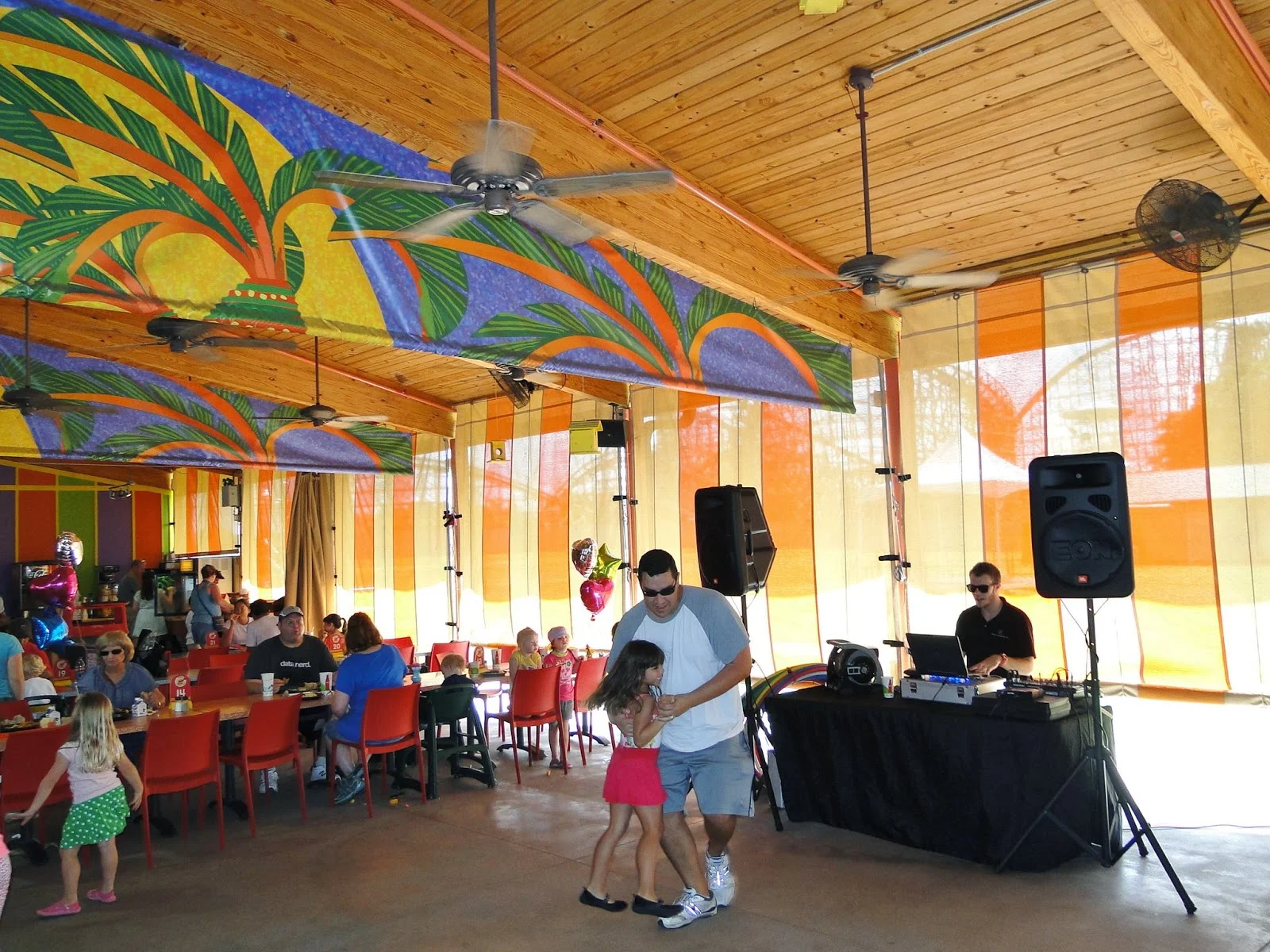 Foto by Andreza Trivillin - Lunch with Elmo and Friends - Busch Gardens