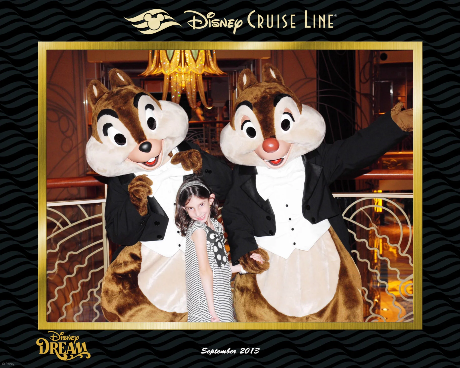 personagens no cruzeiro Disney