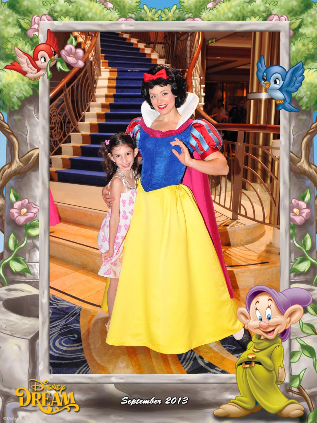 personagens no cruzeiro Disney