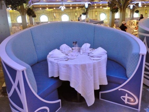 Restaurantes no cruzeiro Disney Dream