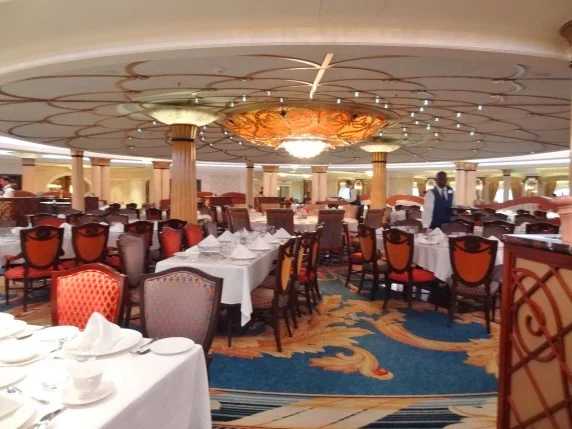 Restaurantes no cruzeiro Disney Dream
