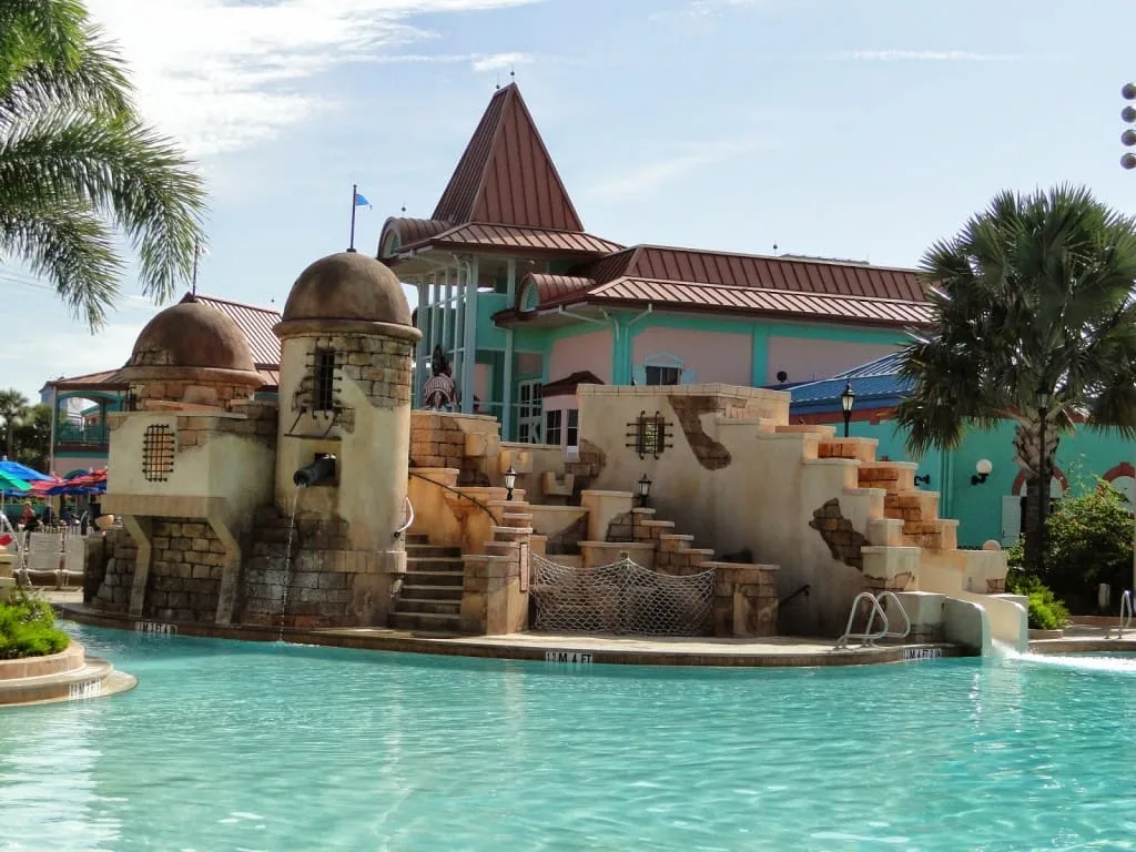 Caribbean Beach piscina