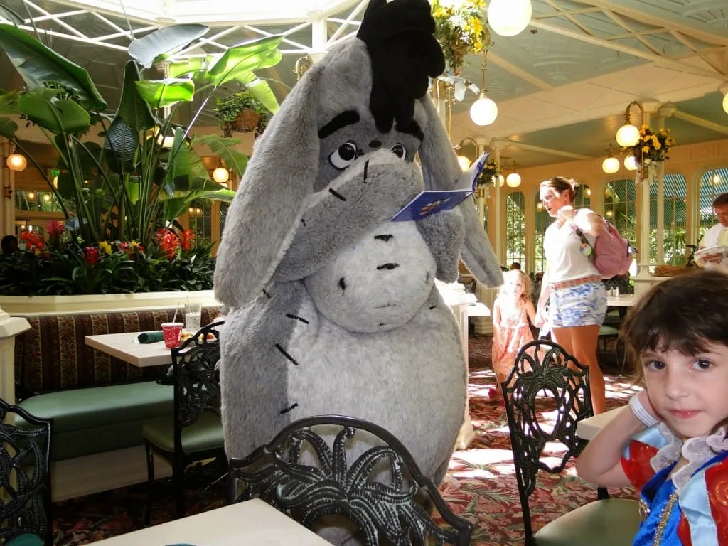 refeições com personagens na Disney