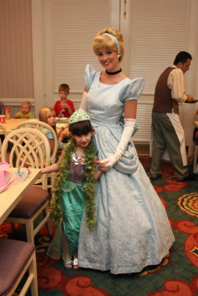 refeições com personagens na Disney