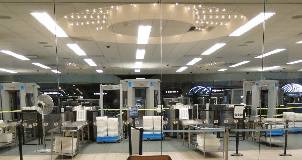 segurança no aeroporto de orlando