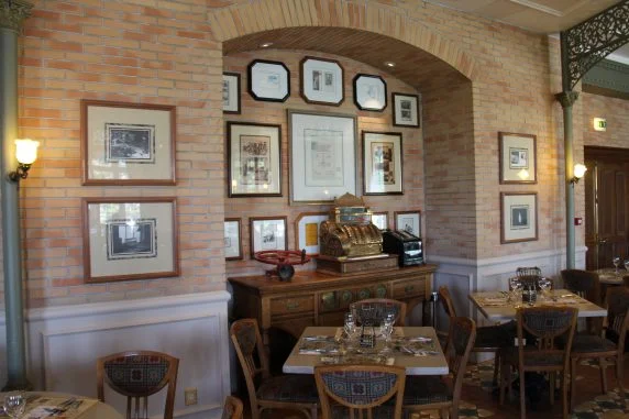 Inventions restaurante Disneyland Paris