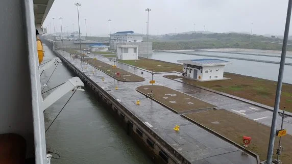 cruzeiro disney wonder canal panamá