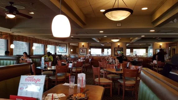 restaurantes bons e baratos em Orlando