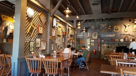 restaurantes bons e baratos em Orlando